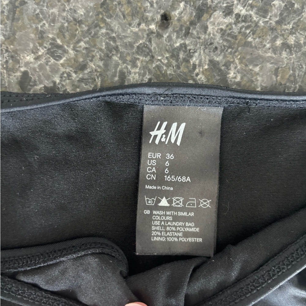 Basic Black H&M Bathing Suit Bottom - Picture 5 of 5